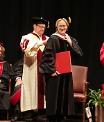 Filename=iuhonorarydegree113010.jpg
Filesize=889KiB
Dimensions=1067x1600
Date added=Apr 18, 2014 iuhonorarydegree113010.jpg