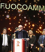 Filename=207010.jpg
Filesize=1198KiB
Dimensions=2000x1077
Date added=Feb 21, 2016 207010.jpg