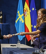 Filename=069010.jpg
Filesize=570KiB
Dimensions=2000x1333
Date added=Oct 21, 2023 069010.jpg