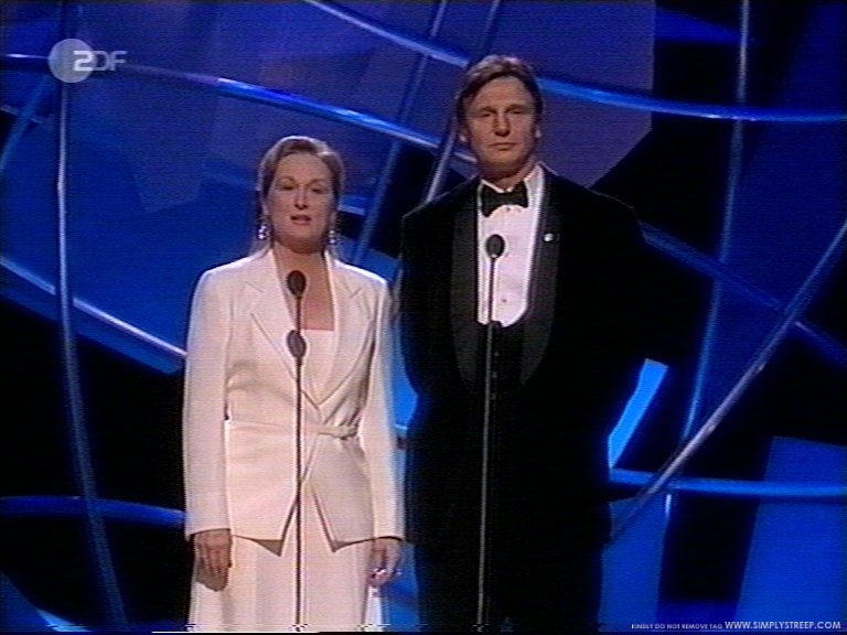 nobelpeaceprizescreencap09.jpg