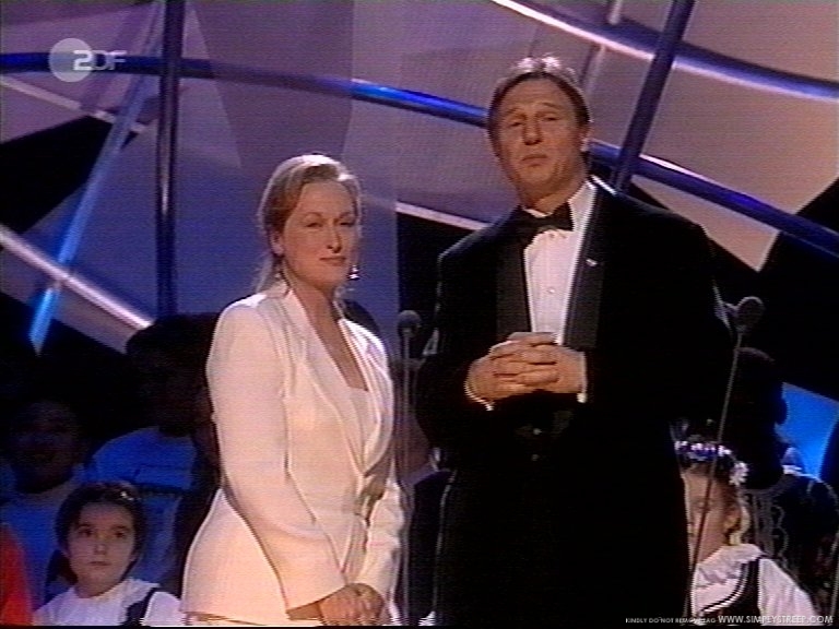 nobelpeaceprizescreencap23.jpg